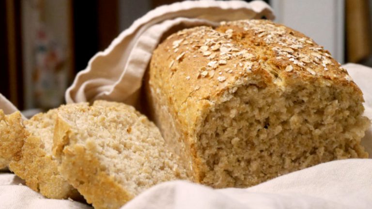 Haferbrot - einfach gesund und sättigend - BrotAberLecker